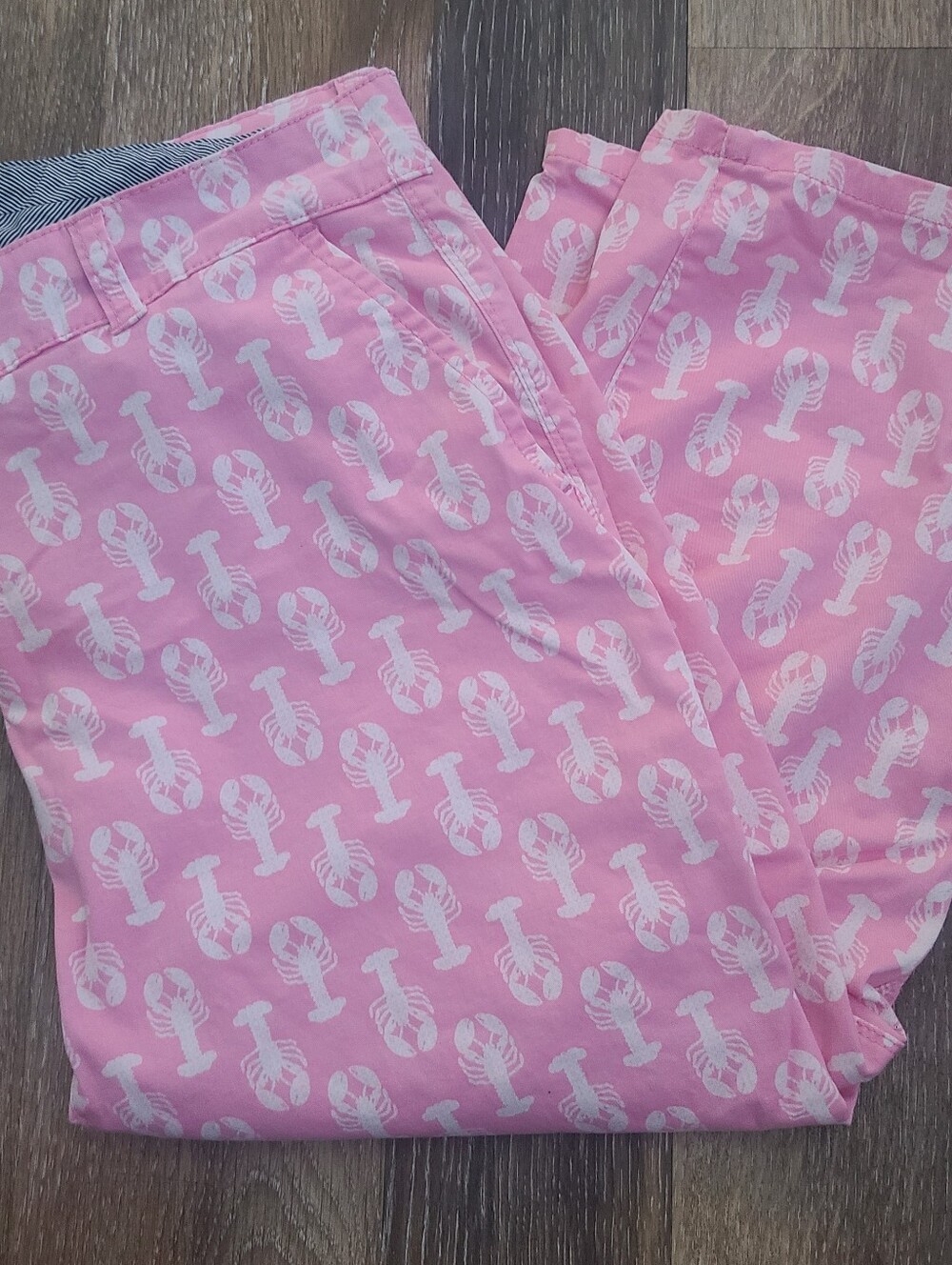 Crown & Ivy Lobster Print Capri Pants Women's Size 12